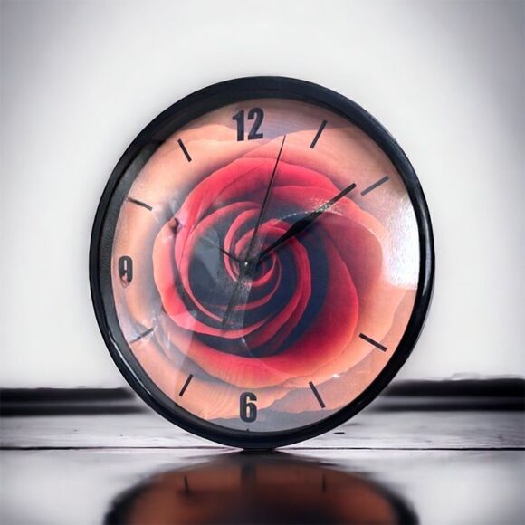 Gorgeous Rose 🌹 Wall Clock l Wall hanging l Battery operated l Hone Decor l NIB - Picture 1 of 10